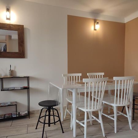 Maison De Village 教皇新堡 外观 照片